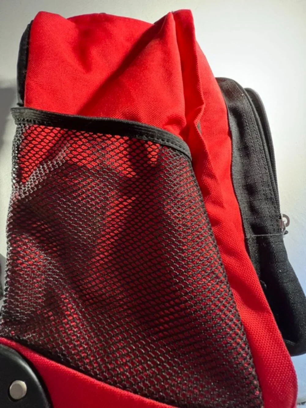 Vintage BLACK CANYON Red & Black Backpack rolling with shoulder pads 2000's